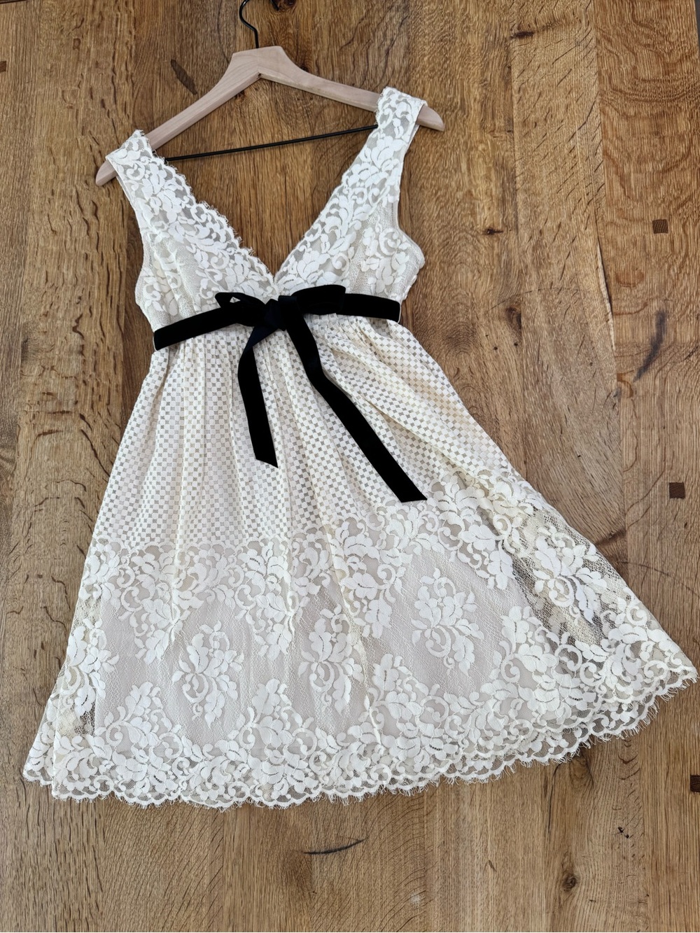 BCBGMaxAzria Ivory Lace Mini Dress with Black Ribbon Tie